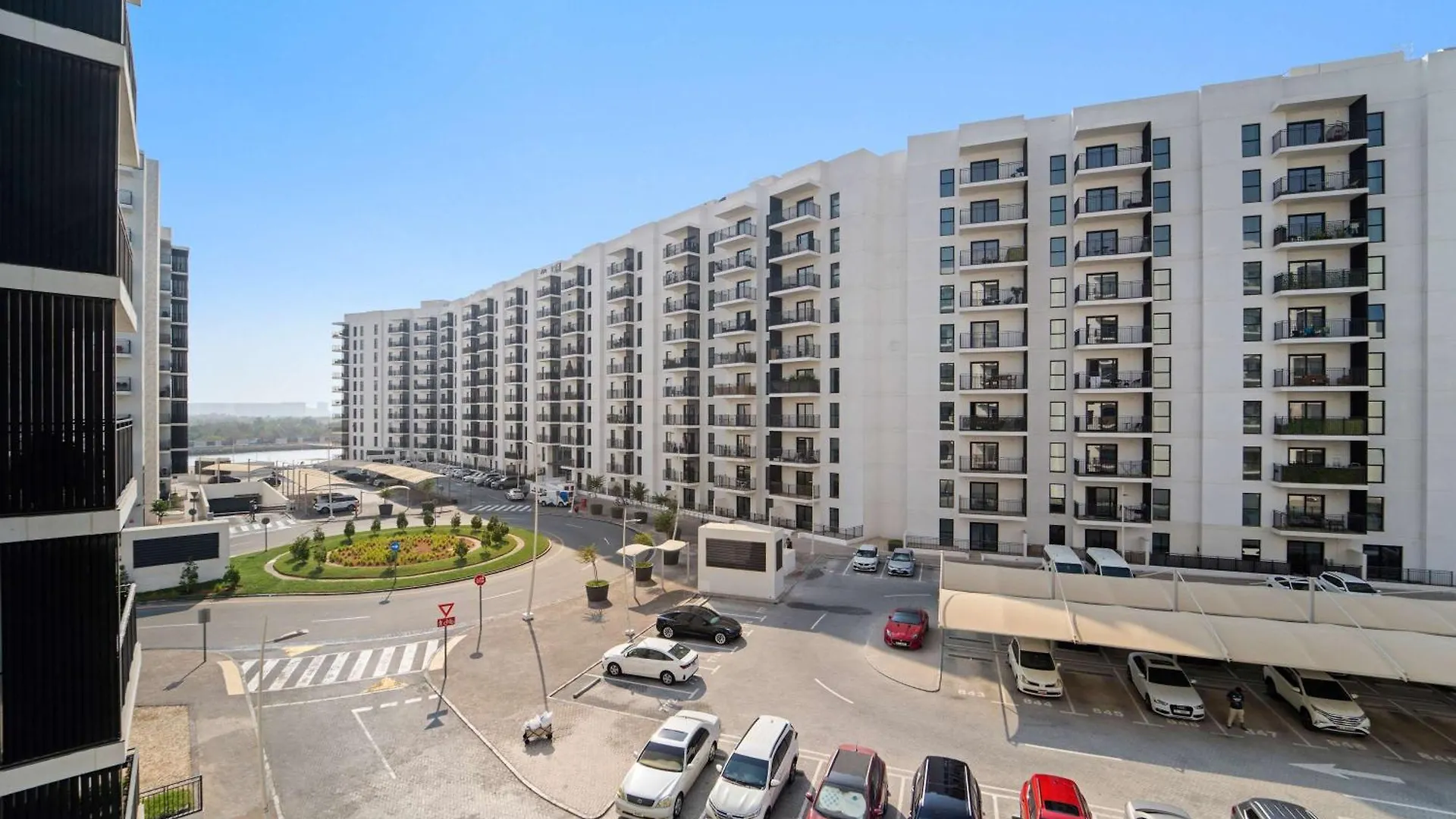 Silkhaus Canalside 1Br At Water'S Edge In Yas Island Abu Dzabi