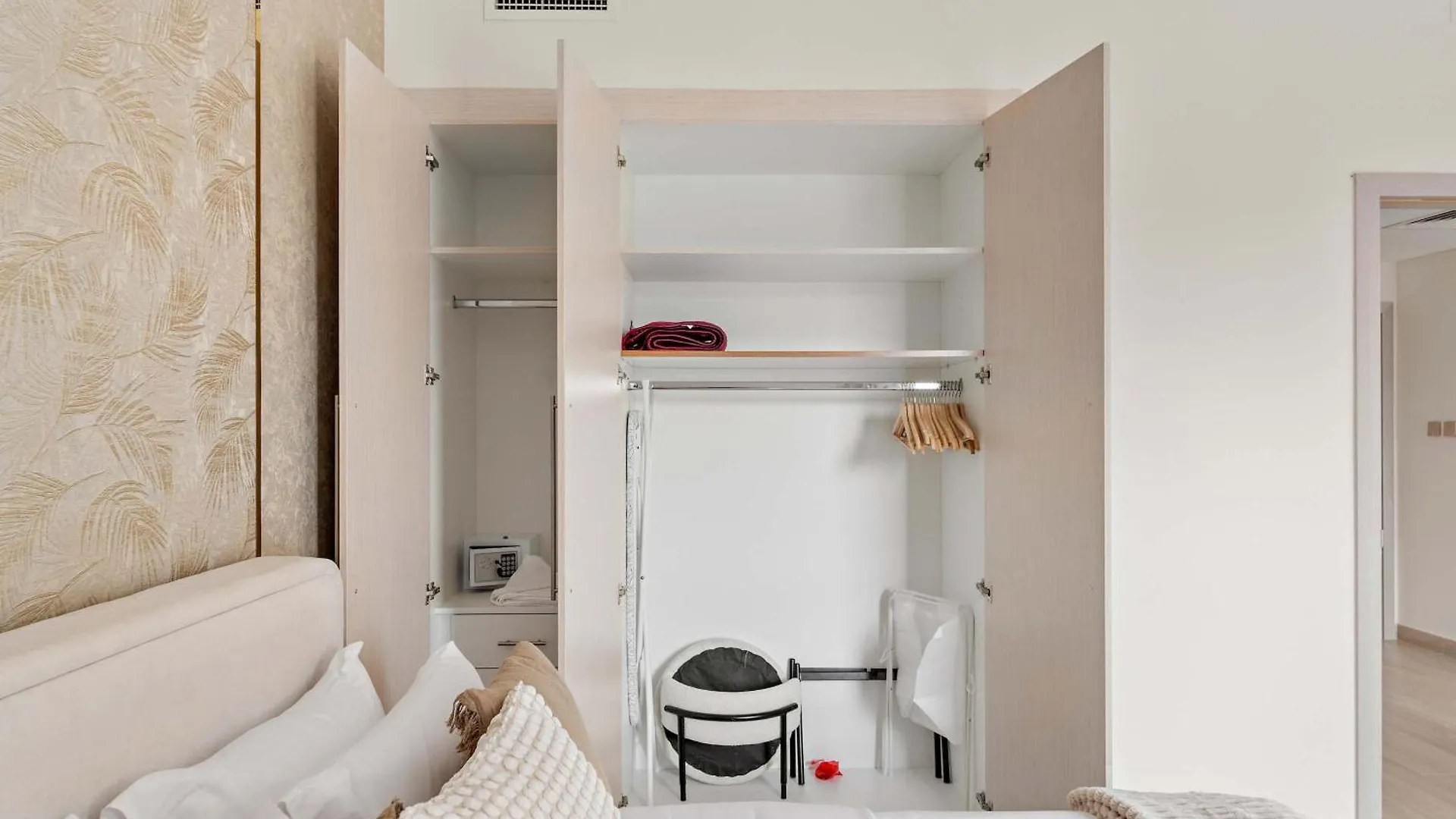 Silkhaus Canalside 1Br At Water'S Edge In Yas Island Abu Dhabi